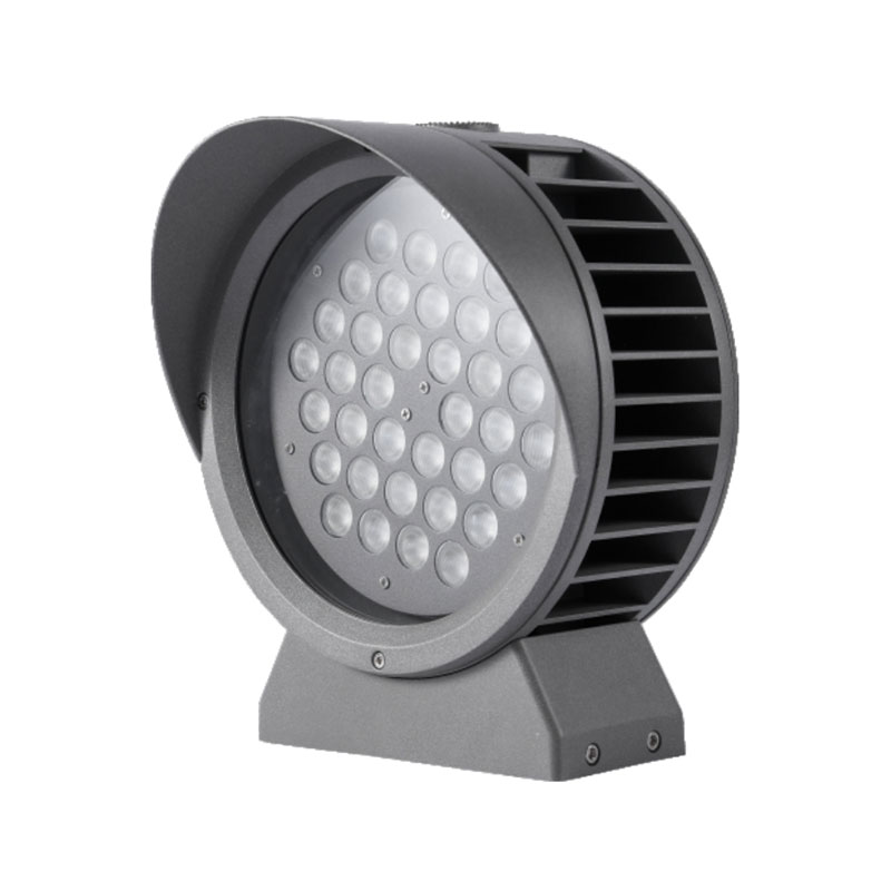 Reflektor LED o mocy 100 W IP65